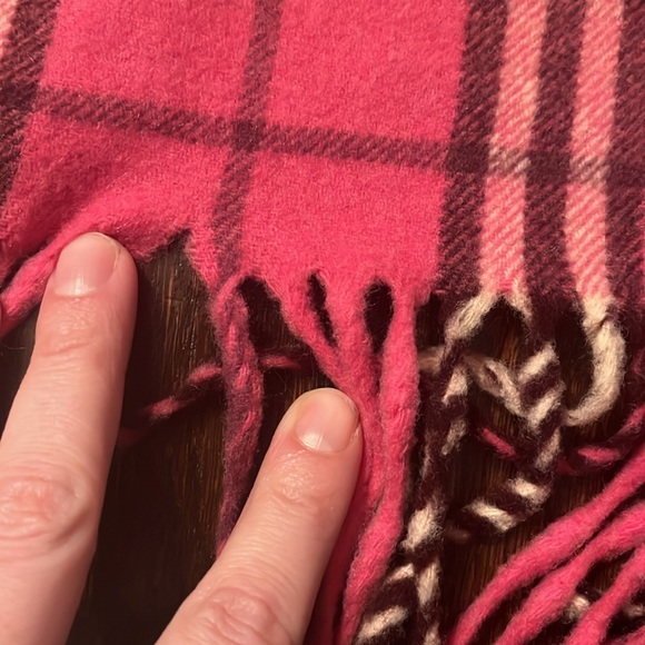 100% Cashmere Genuine Burberry Scarf (Please Read) - Picture 12 of 16